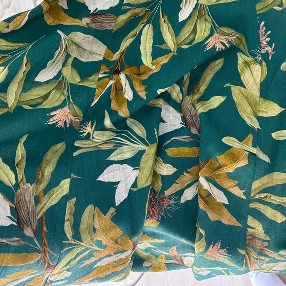 Few Moda tropical resort style dress - Picture 3 of 10